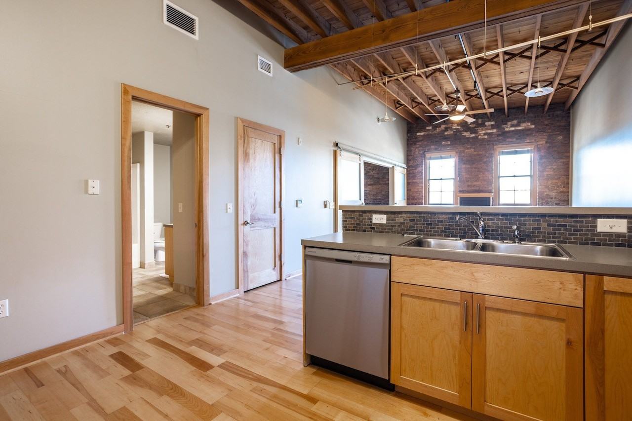 Larson Square Lofts - Photo 7 of 36