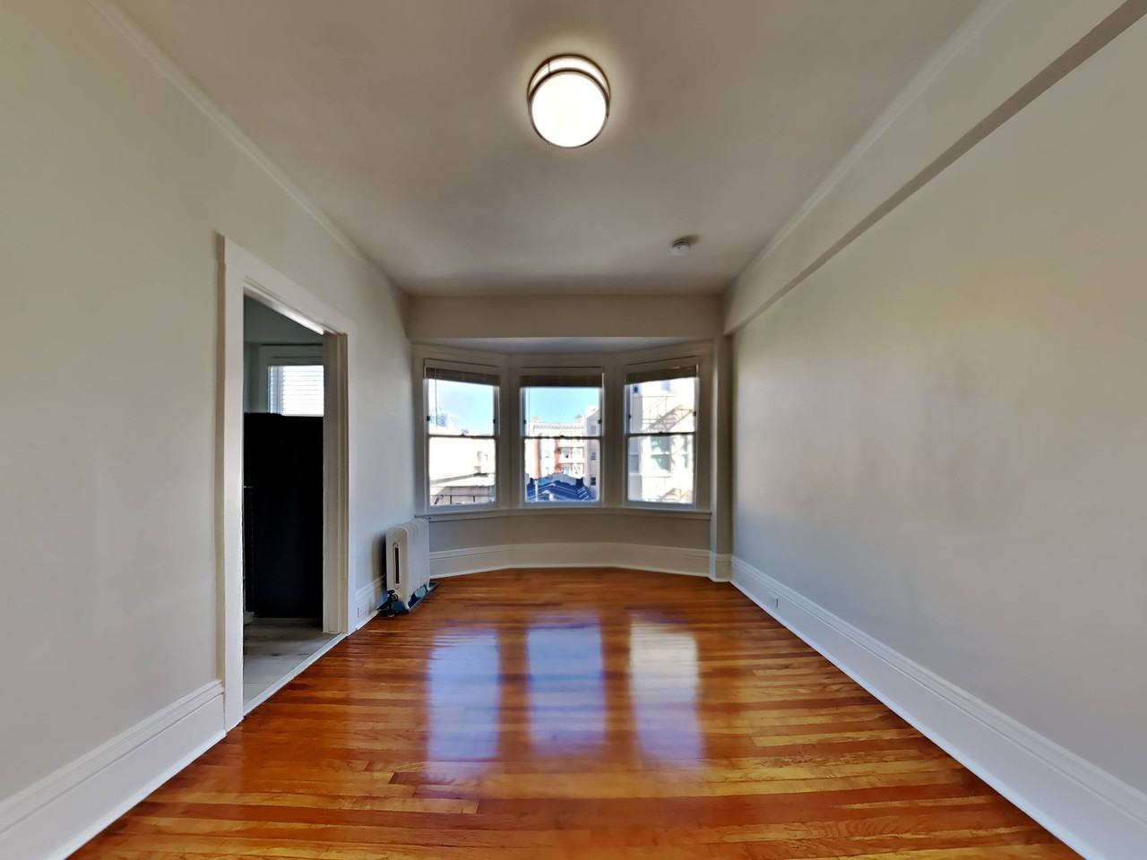 954 Geary St - Photo 2 of 13