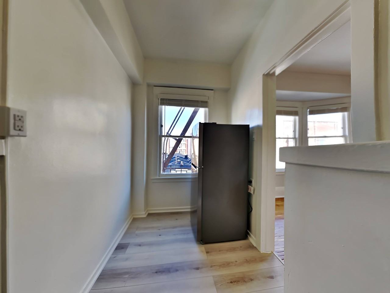 954 Geary St - Photo 3 of 13