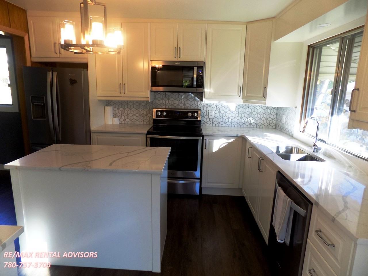 11015 135 St Nw - Photo 2 of 30