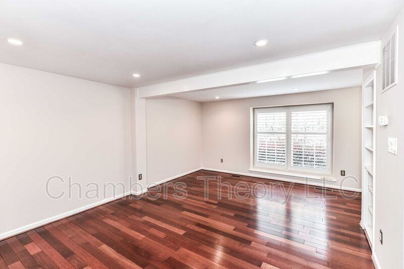 1549 Twisted Oak Dr - Photo 5 of 38