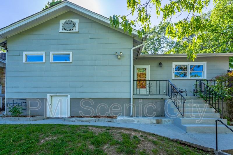 513 Lytle St - Photo 5 of 50