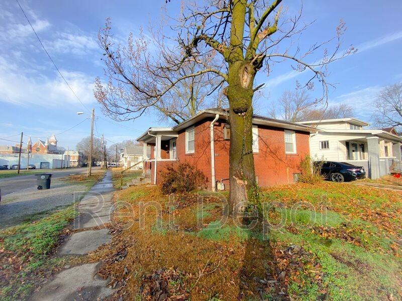 1020 E Cherry St - Photo 2 of 24