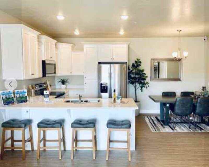 1128 Se Building #302 - Photo 3 of 16