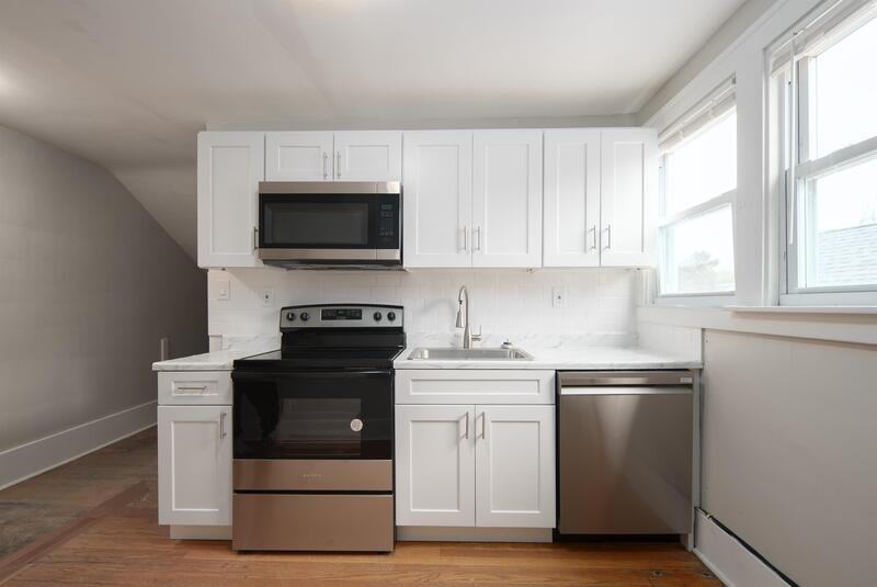 1016 Washington Ave - Photo 3 of 34