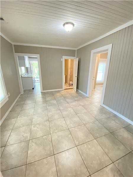 1110 New Jersey Ave - Photo 4 of 8