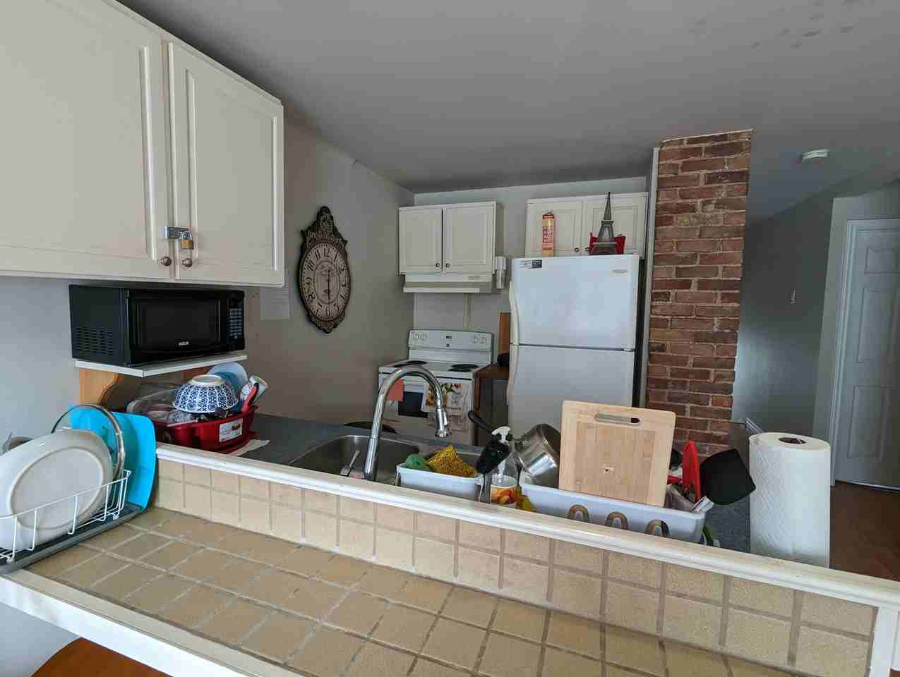 118 Hillview Street - Photo 2 of 9