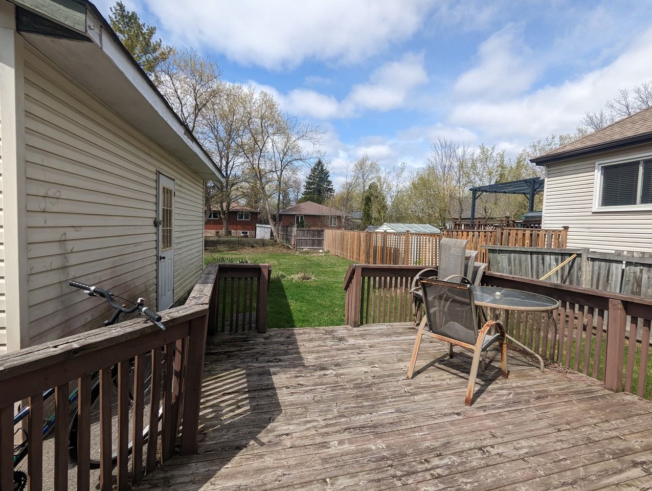 118 Hillview Street - Photo 3 of 9