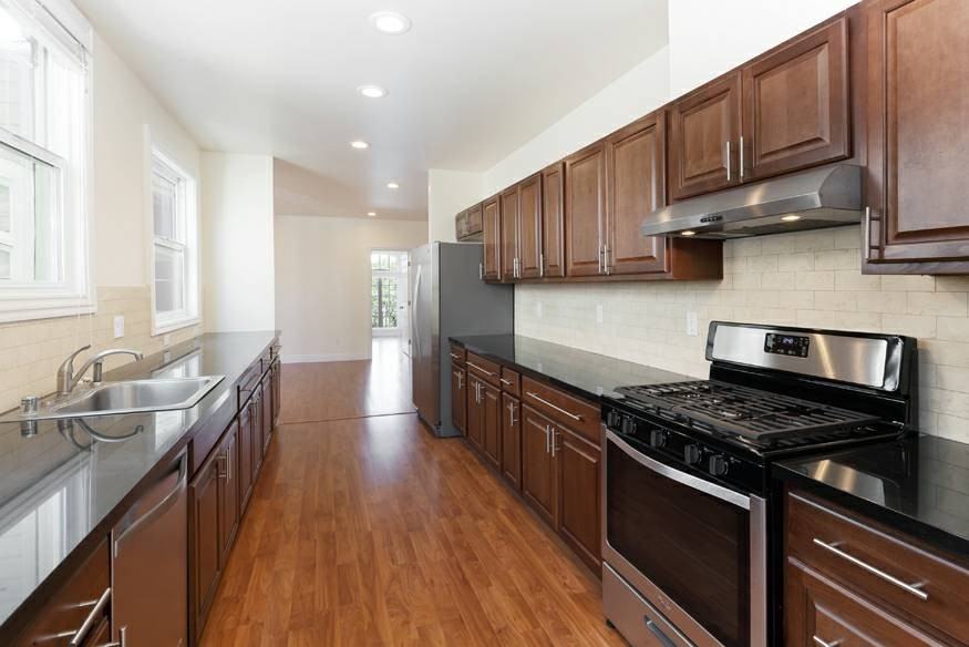 176 Ridgeway Avenue - Photo 2 of 7
