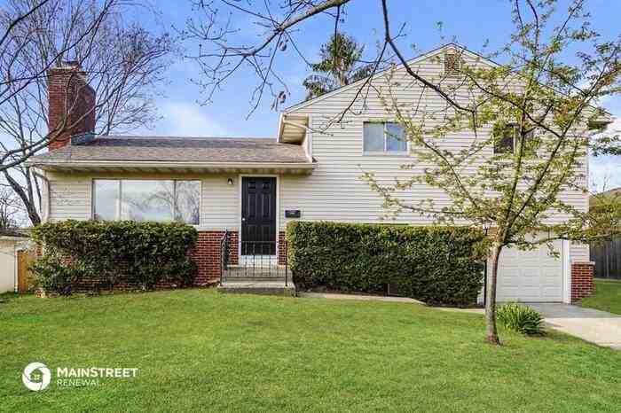 1201 Trentwood Rd - Photo 2 of 22