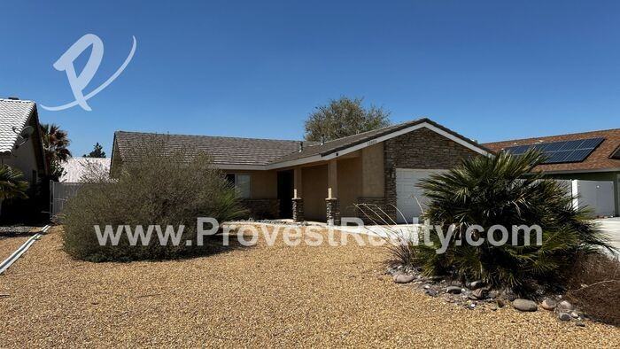 13800 Driftwood Dr - Photo 3 of 23