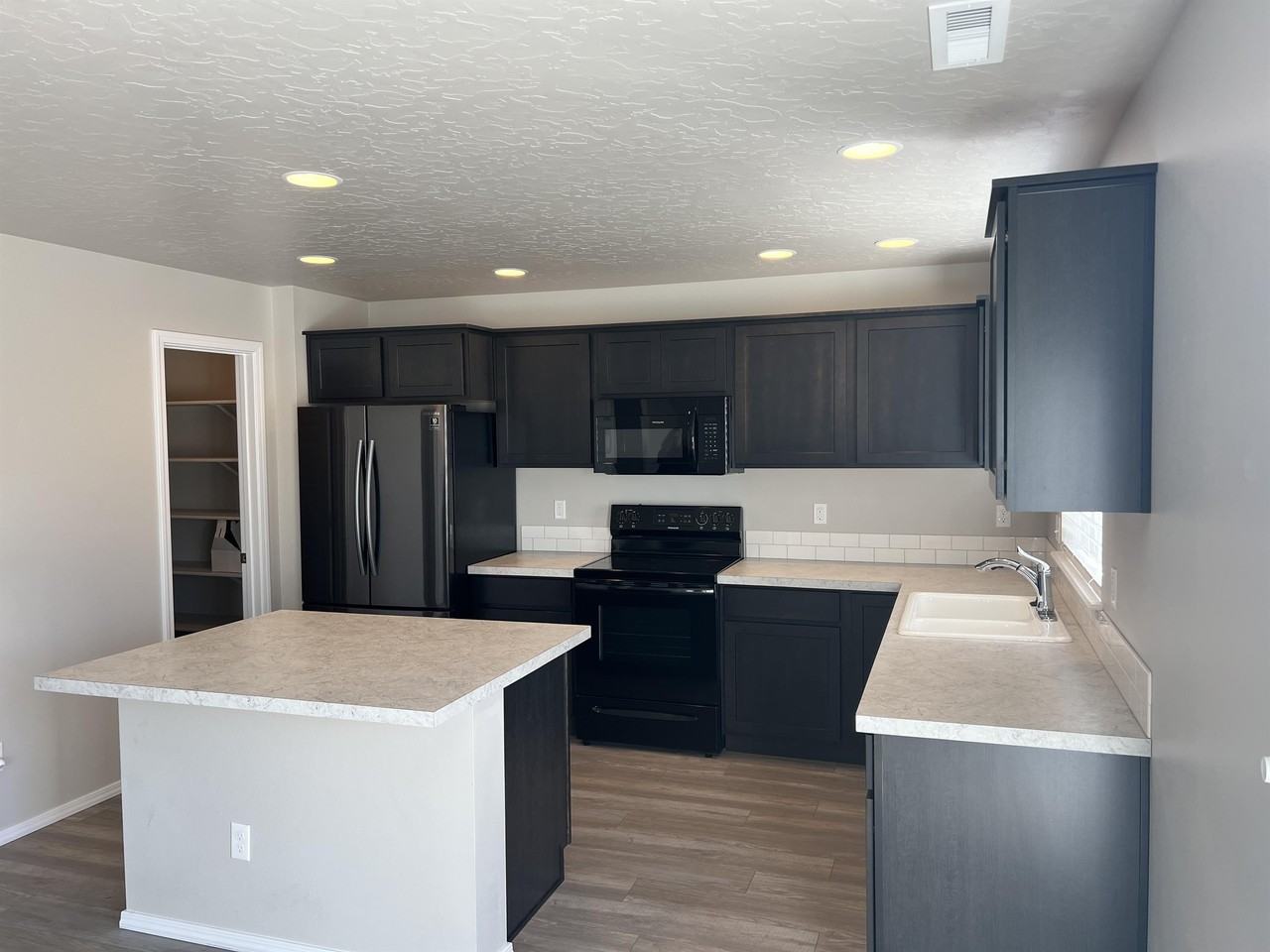 11925 W Hidden Point St #11925 - Photo 2 of 12