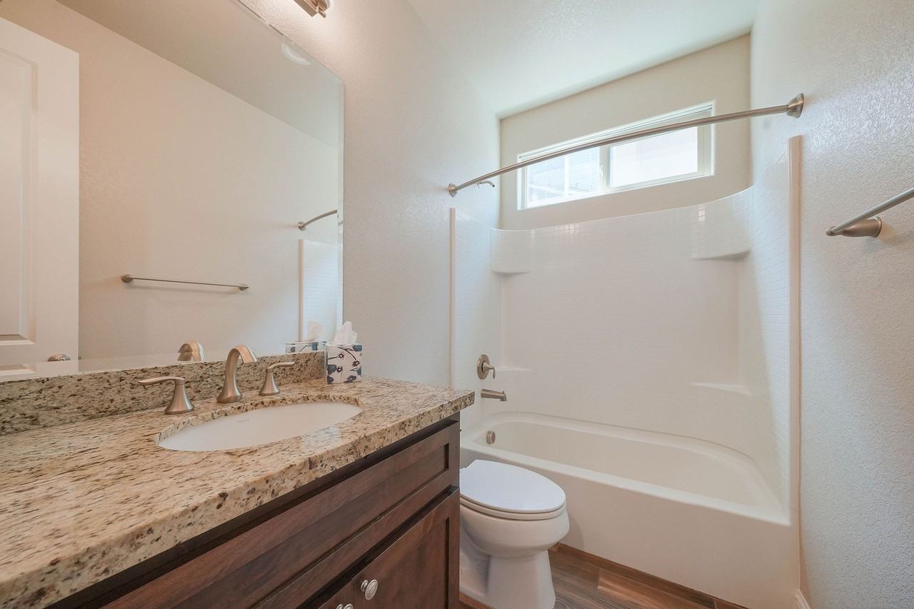 604 Sunflower Ln #1 - Photo 3 of 14