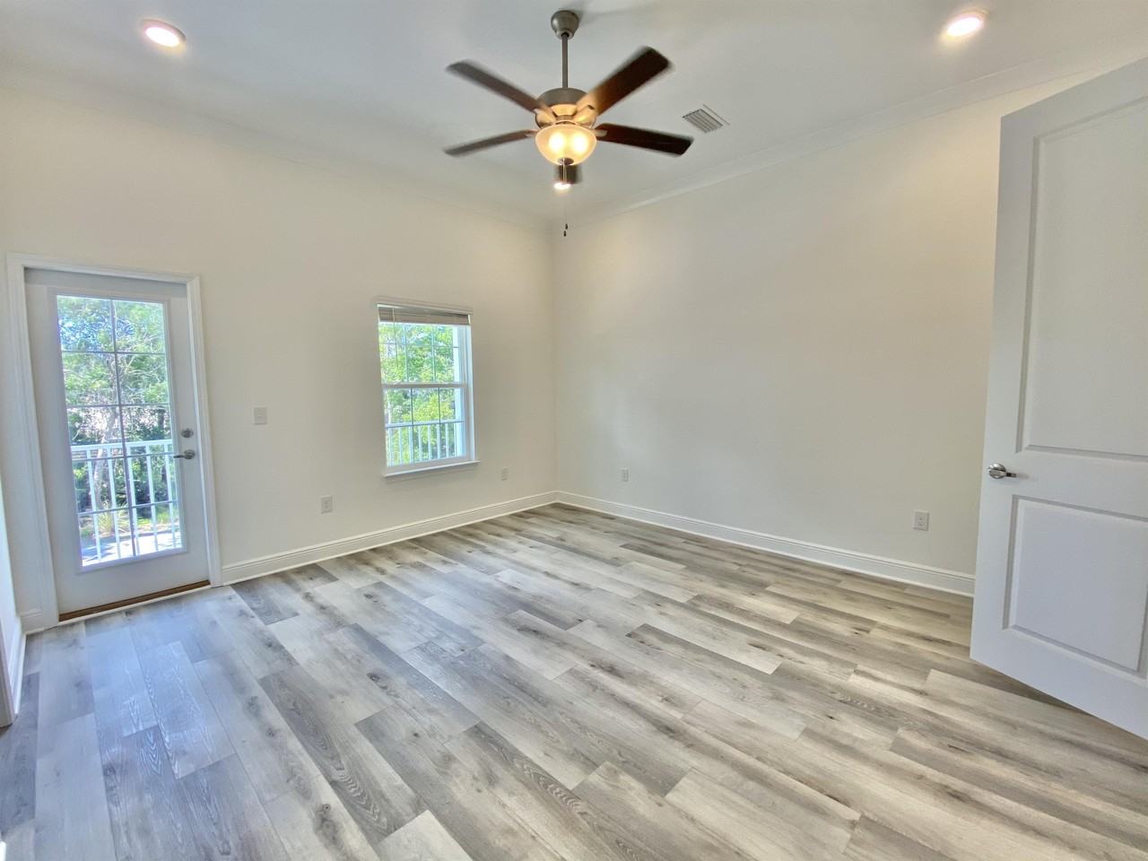 160 Kara Lake Dr #1 - Photo 5 of 21