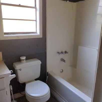 406 Morris St - Photo 3 of 19