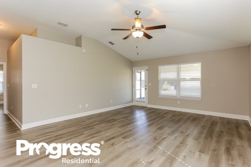 12308 Cadley Cir - Photo 3 of 21