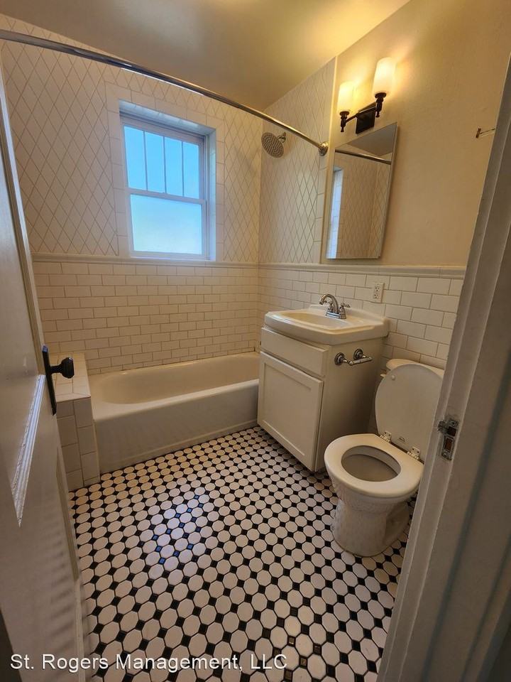 1715 & 1717 N. Stanton - Photo 3 of 9