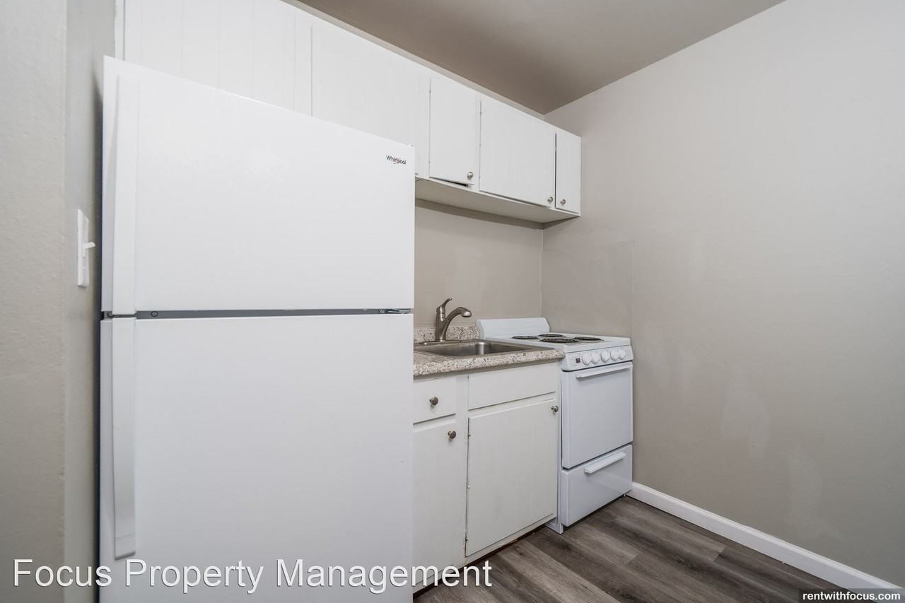 247 Sullivan Street - Photo 3 of 10