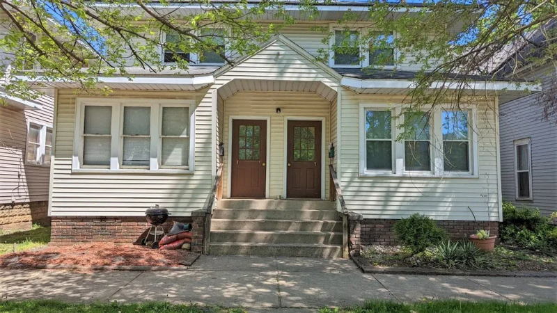 670 Strong Ave #670 - Photo 2 of 6