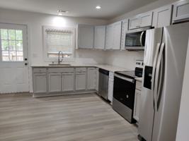 featured image of 770 N Donahue Dr #B