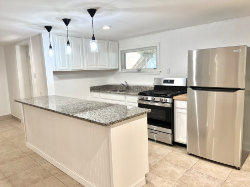 63 Boyer St #B - Photo 2 of 15