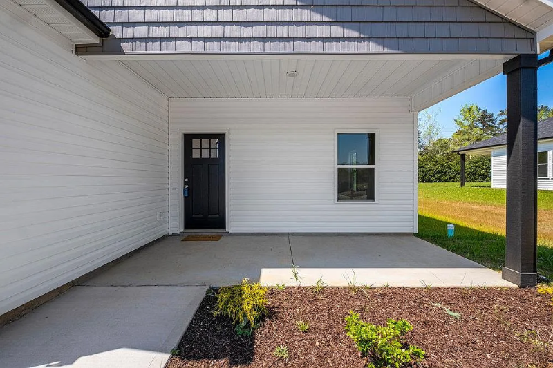 210 Essex Dr - Photo 2 of 20