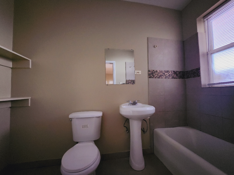 1548 N Parkside Ave #307 - Photo 3 of 10