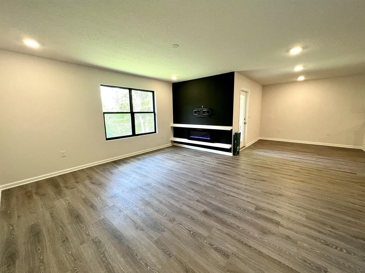 3242 Chappelwood Dr #165 - Photo 5 of 17
