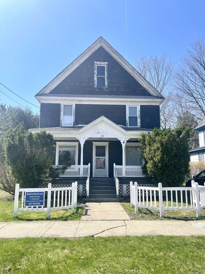 22 Frank St #1