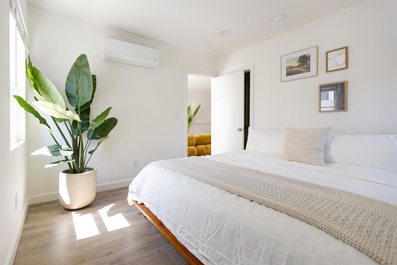 628 North Orange Drive #628 - Photo 4 of 11