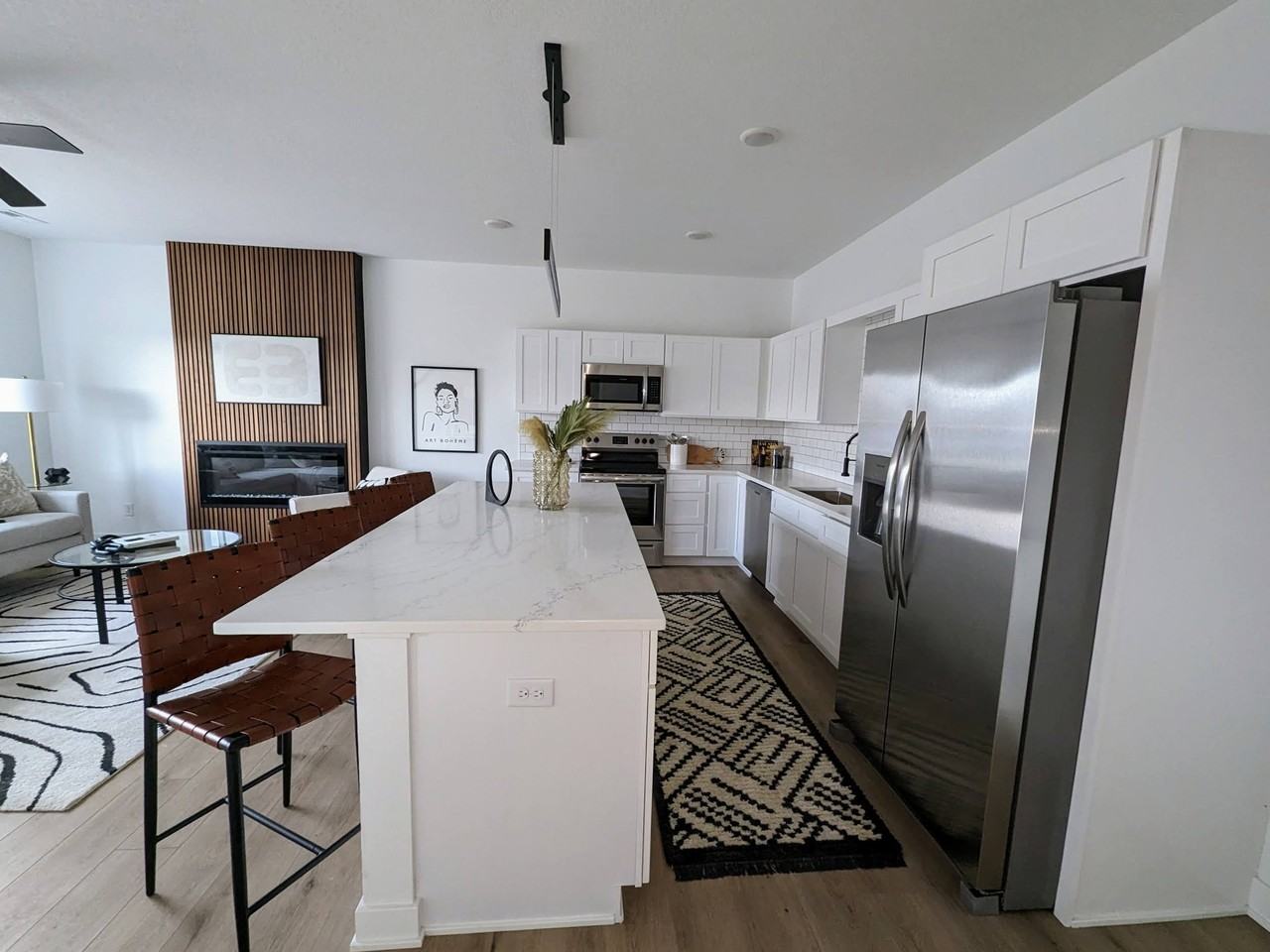 6501 Hickman Rd - Photo 7 of 20