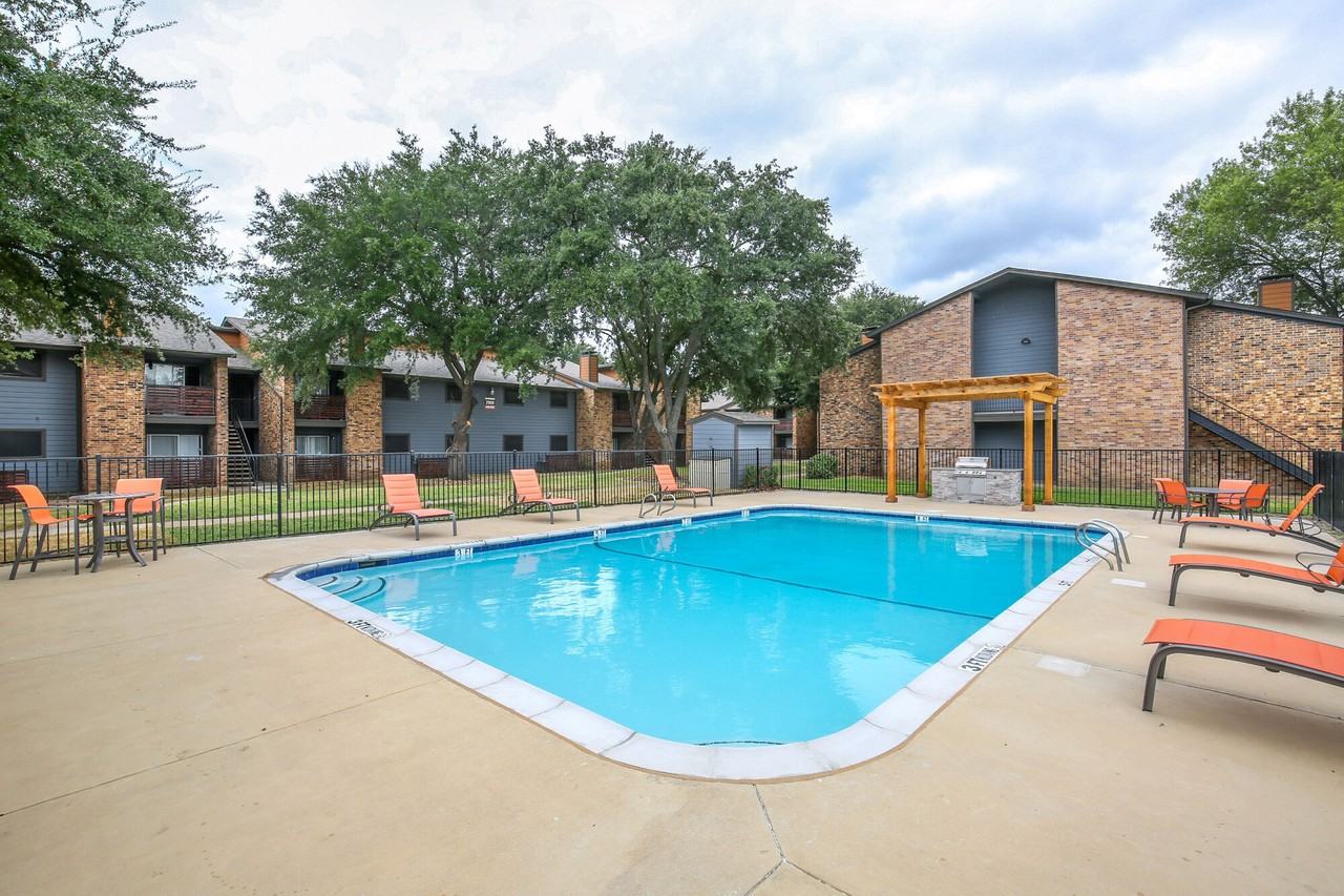 The District on Collins - Photo 5 of 20