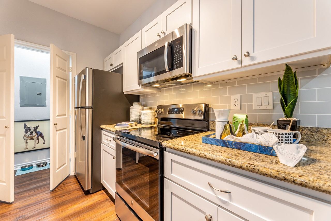 Lakebridge Apartments - Photo 2 of 77