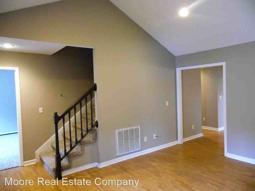 522 Calvert Dr - Photo 2 of 16