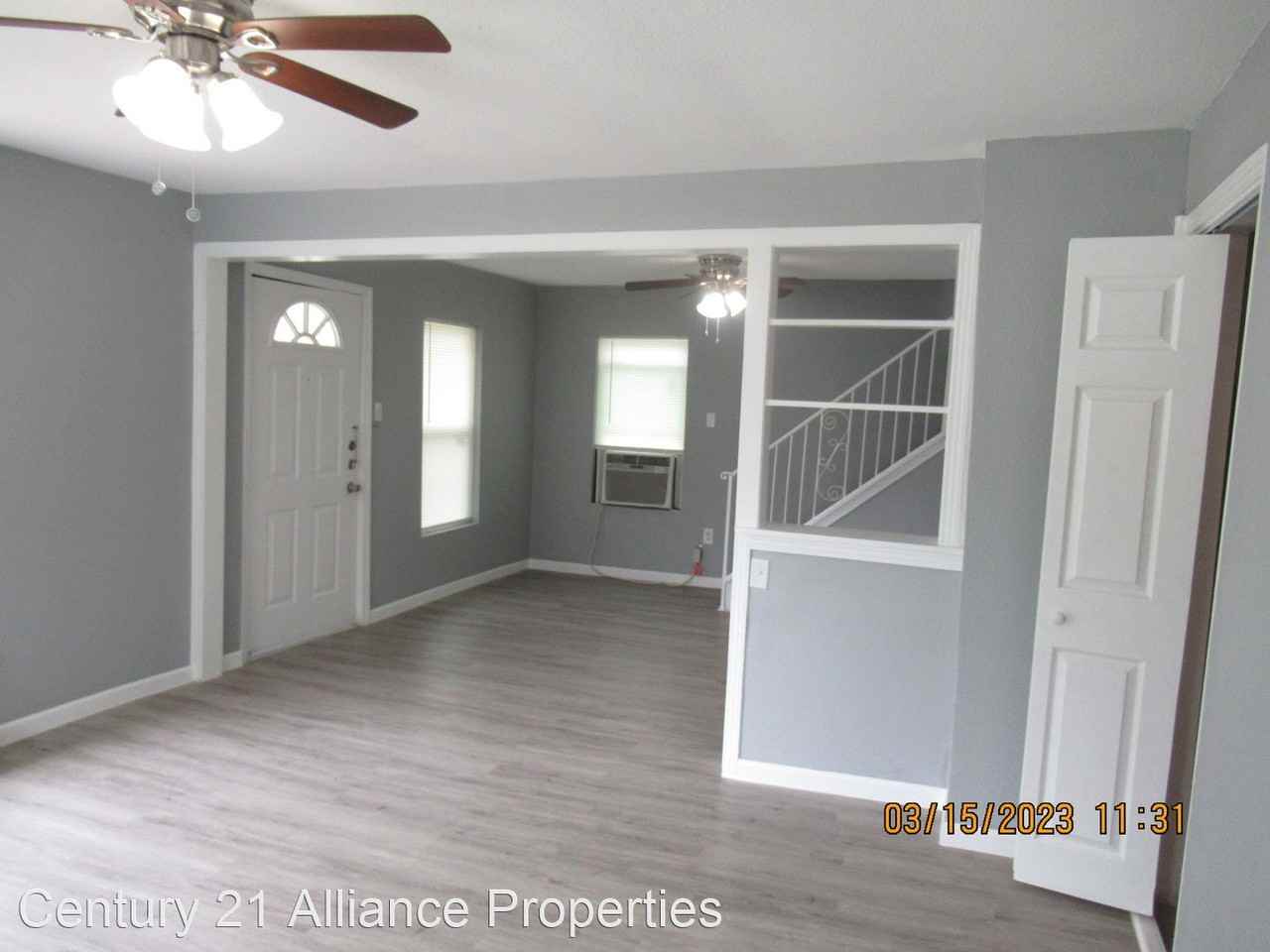 3240 Delaware Trl - Photo 3 of 33