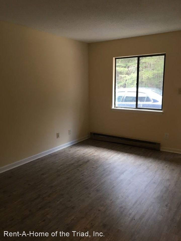 3016 Sherrill Avenue - Photo 3 of 7