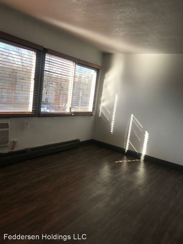 2640 2nd Ave South - Photo 3 of 7