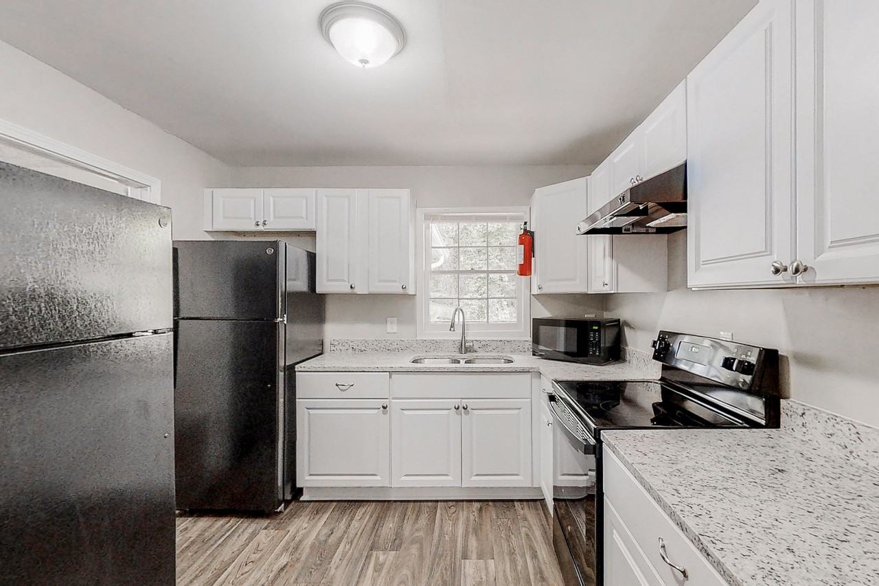 Malibu Drive - Photo 6 of 15