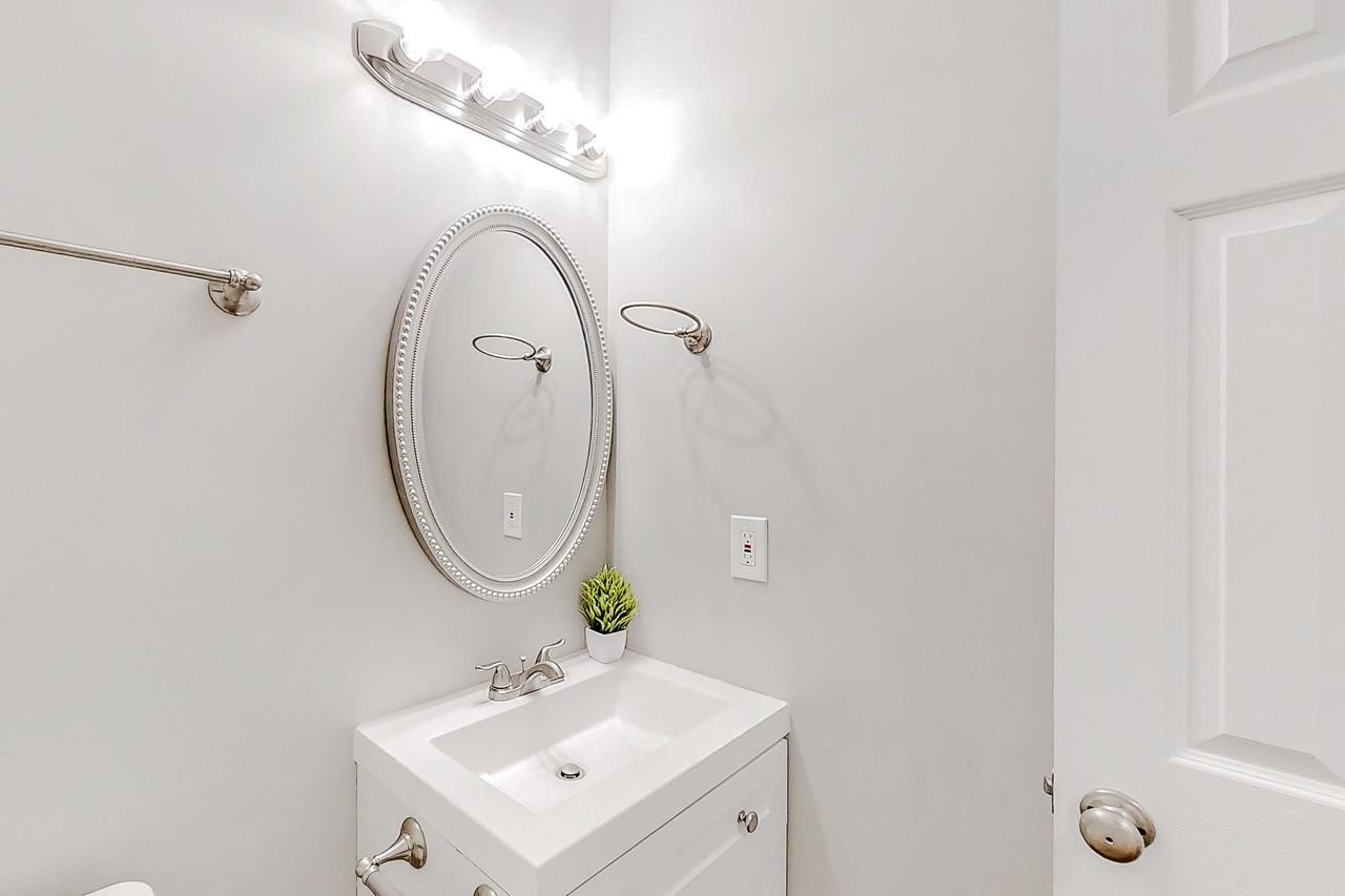 Malibu Drive - Photo 7 of 15