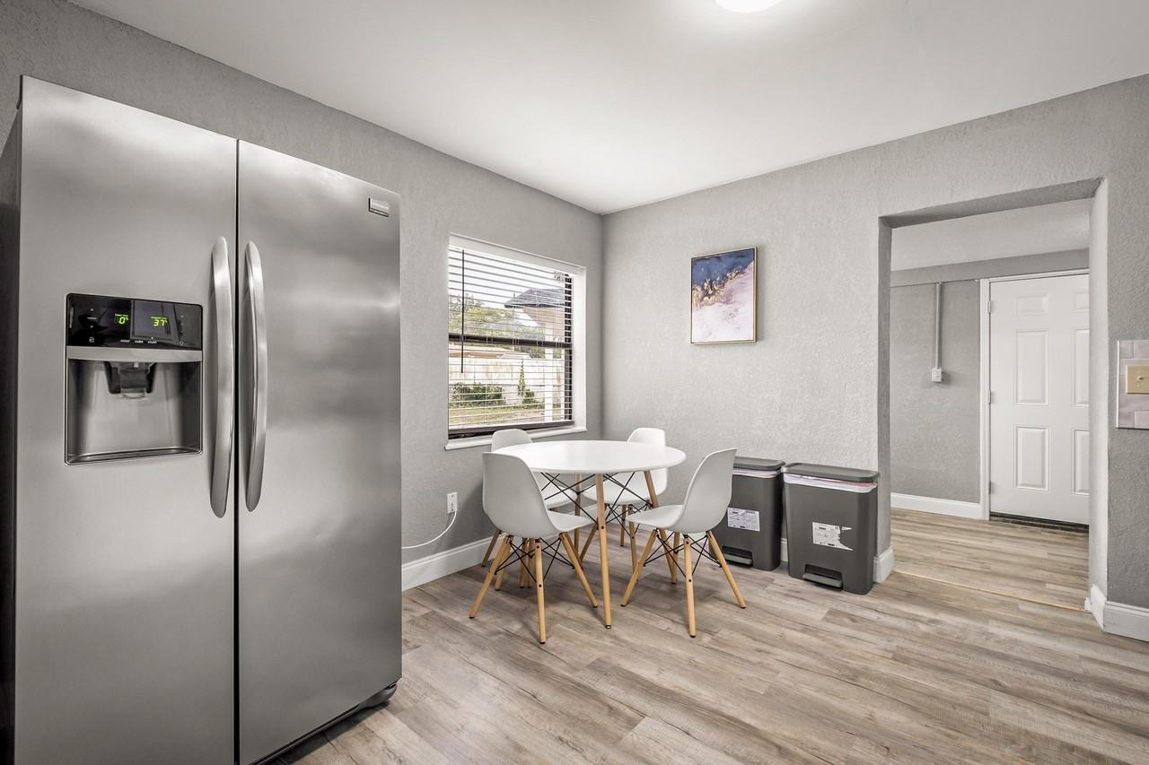 Orlando Ave - Photo 4 of 9