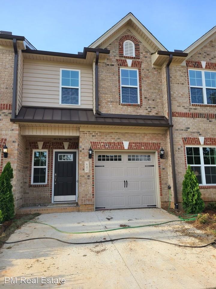 842 Silver Leaf Dr - Photo 2 of 8