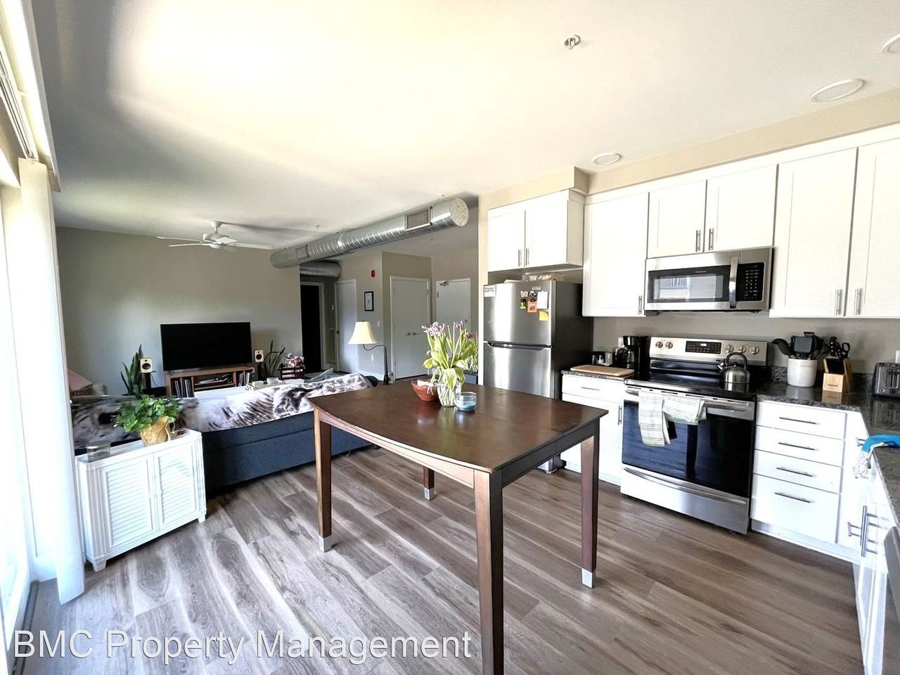 404 Carl Smith Street - Photo 2 of 25