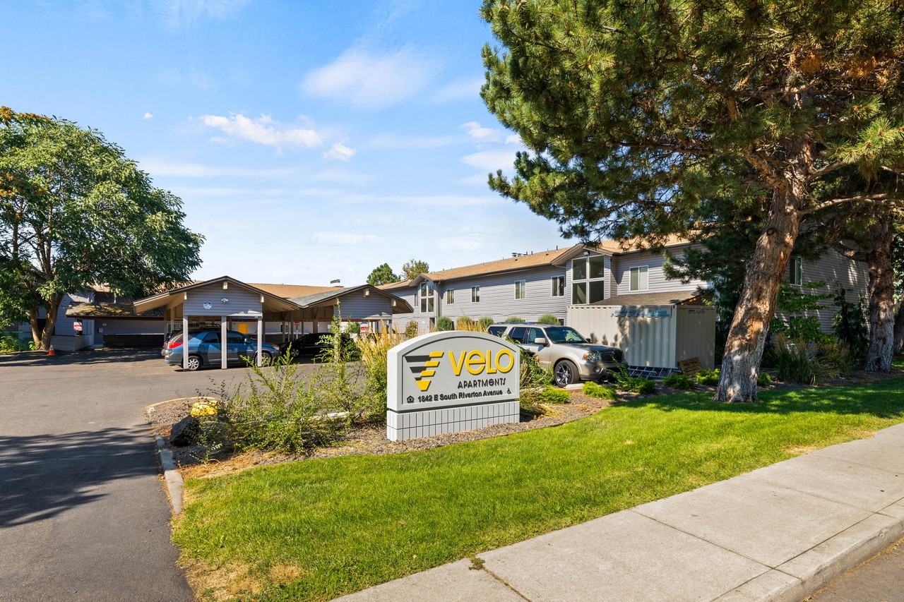 Velo Apartments Spokane - Photo 4 of 41