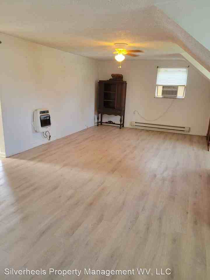 4500 Grand Central Avenue - Photo 3 of 6