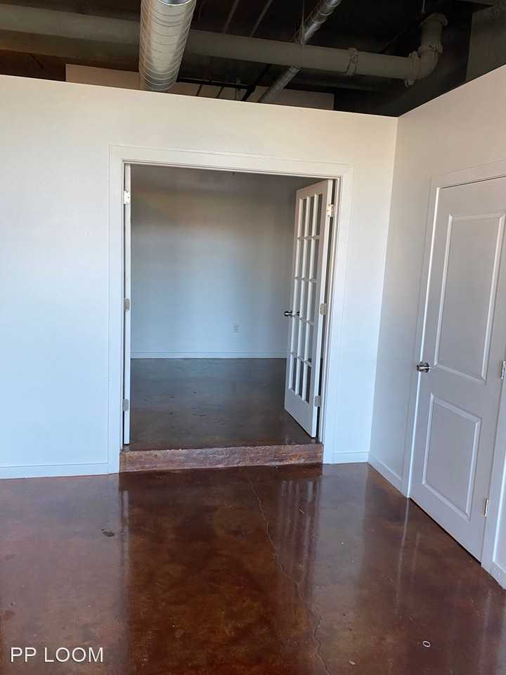 1701 N 6th St - Photo 2 of 5