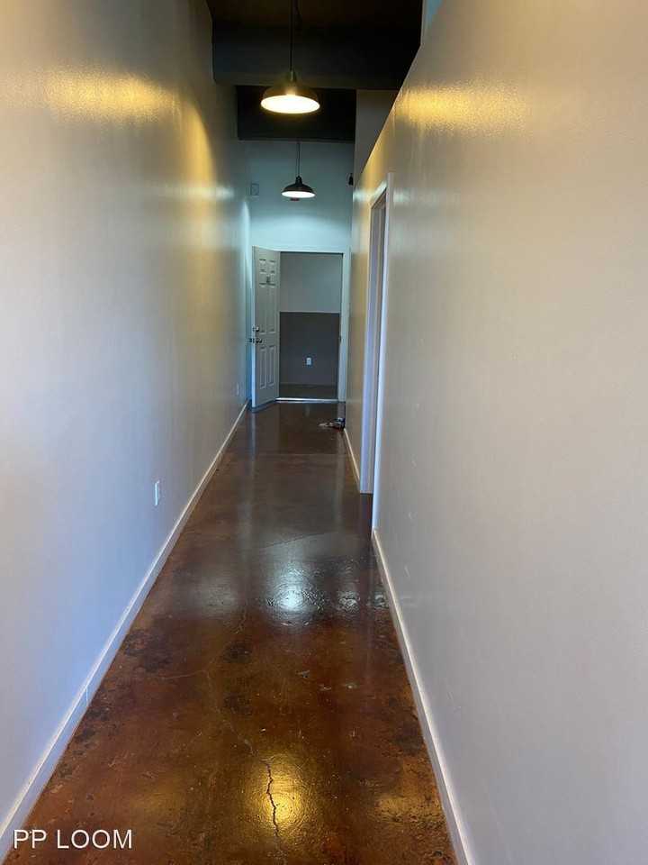1701 N 6th St - Photo 3 of 5