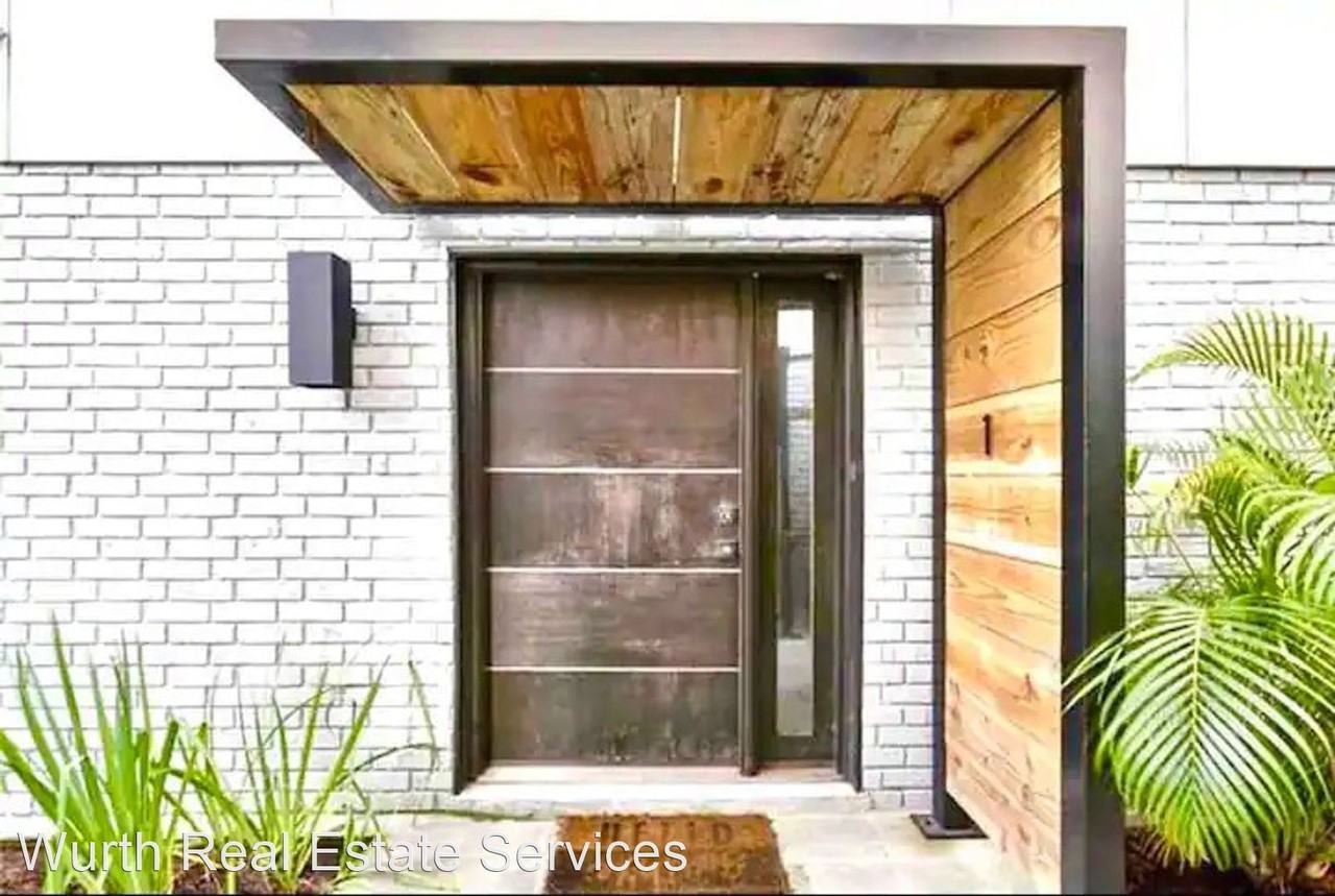 1030 Port St - Photo 2 of 20