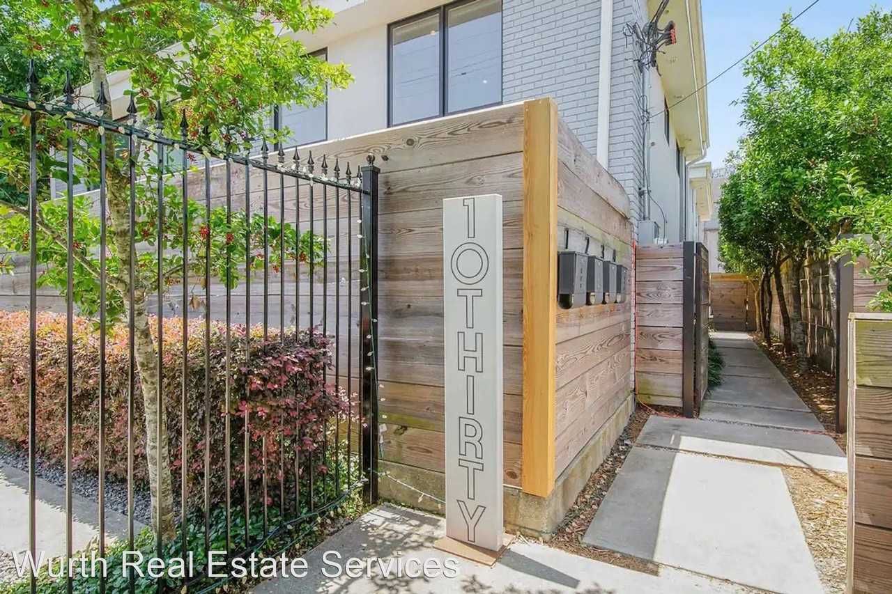 1030 Port St - Photo 3 of 20