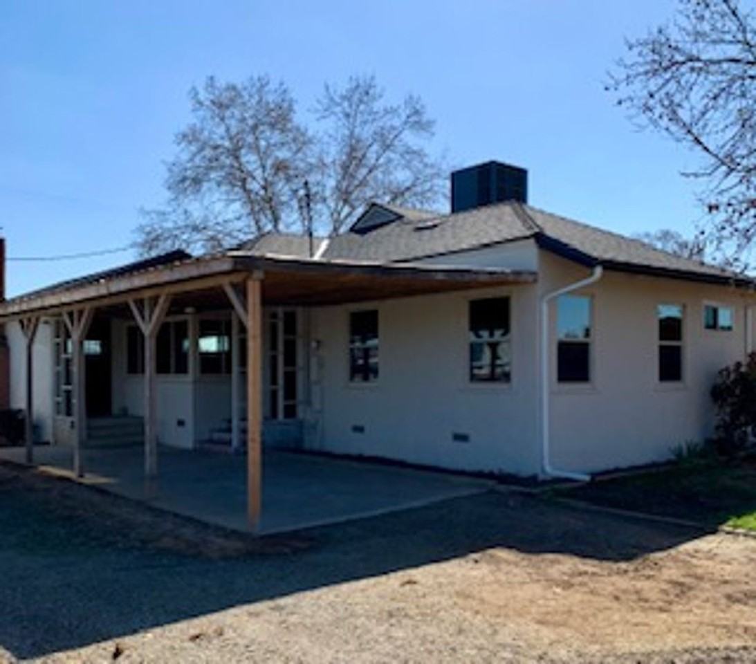 13458 E Mckinley Ave - Photo 2 of 11