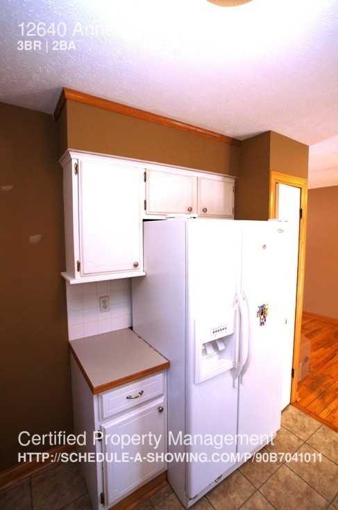 12640 Anne St - Photo 3 of 35